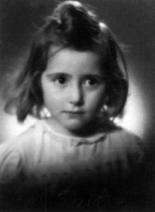 8.	Ariela Abramaviciuøteú. 1945 m. liepos meún. 15 d.